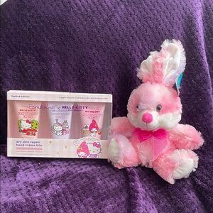Creme x Hello Kitty Dry Skin Repair Hand Creme Trio - Pink